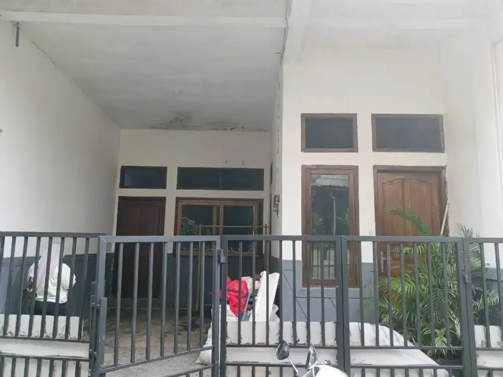 Di jual rumah murah lokasi monang maning 2 lantai
