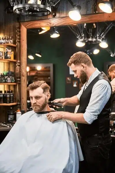 Dicari Hairstylist/ tukang pangkas lokasi kerja Banda Aceh