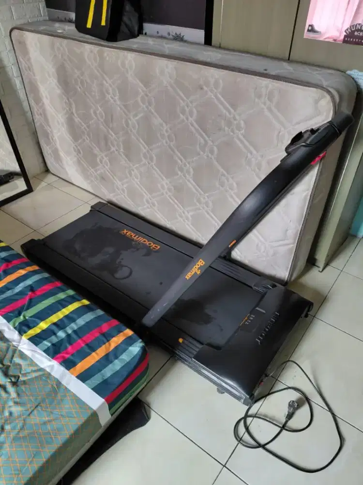 Treadmill Bodymax preloved likenew
