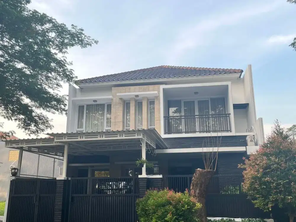Dijual Rumah boulevard depan danau siap huni citra gran cibubur mewah