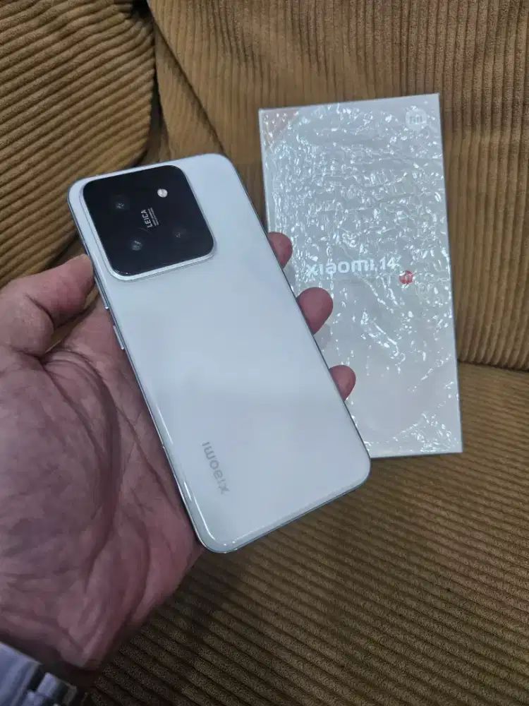Xiaomi 14 12/256 jaringan 5G resmi Indonesia garansi personal 1 bulan