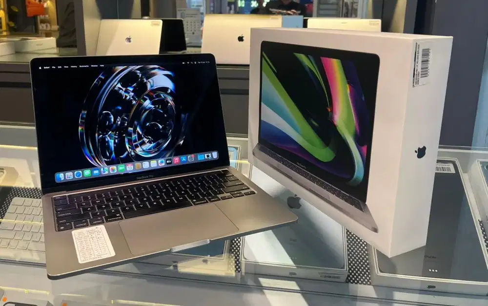 MNEJ3 MBP 2022 M2 8/512GB