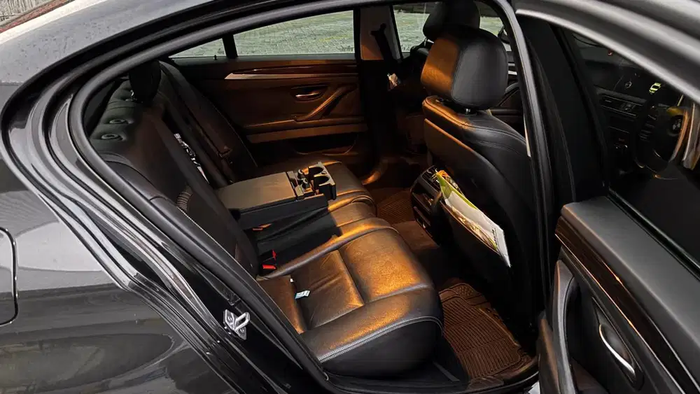 BMW 520i 2015 Bensin