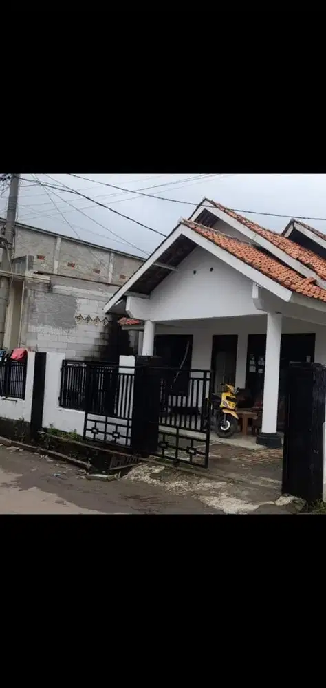 Dijual rumah dekat jalan raja utama