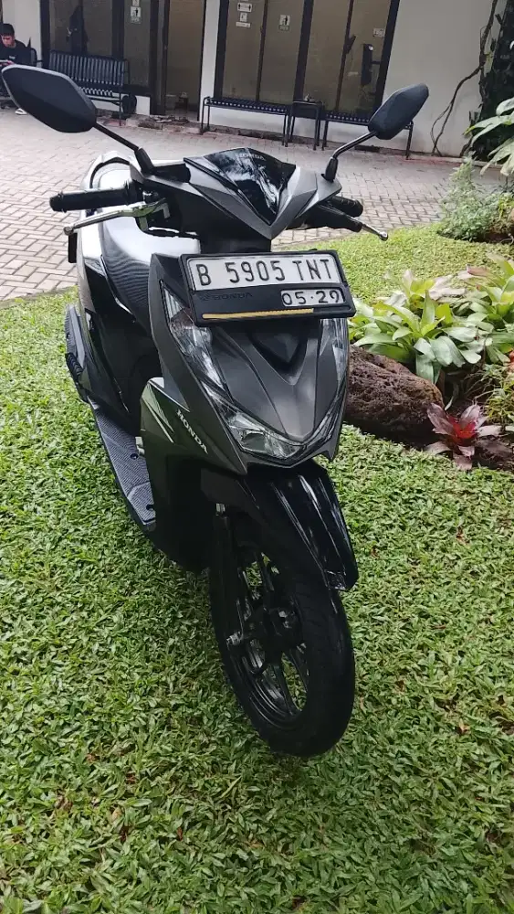 Beat CBS Tahun 2023 Hitam