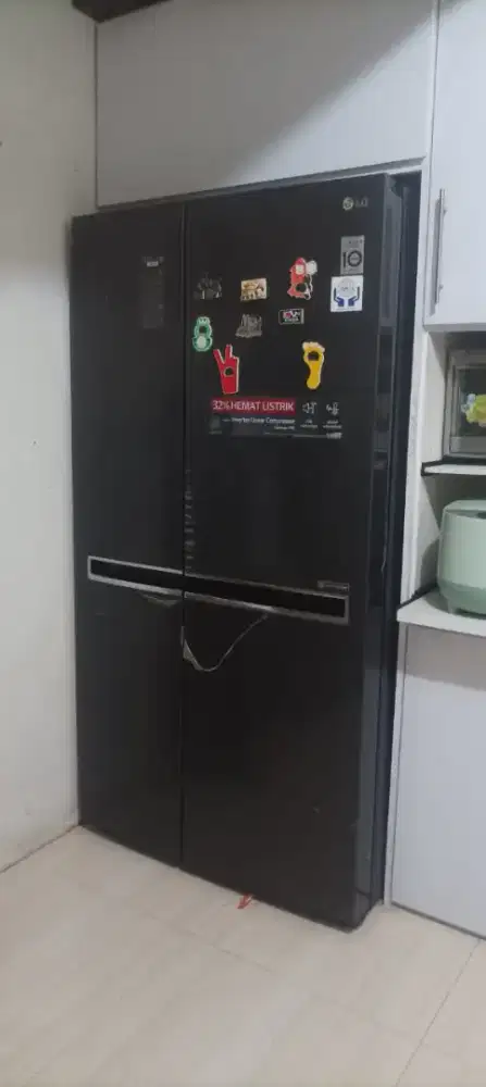 Kulkas LG slide by slide