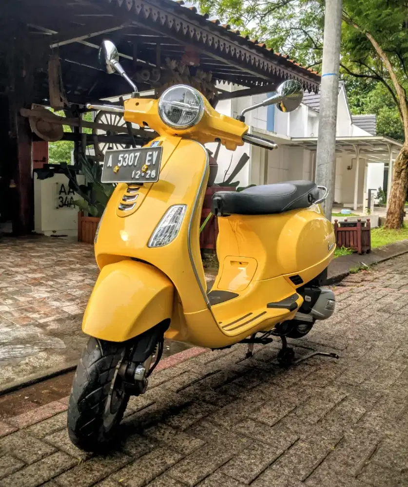 Vespa Paggio LX125