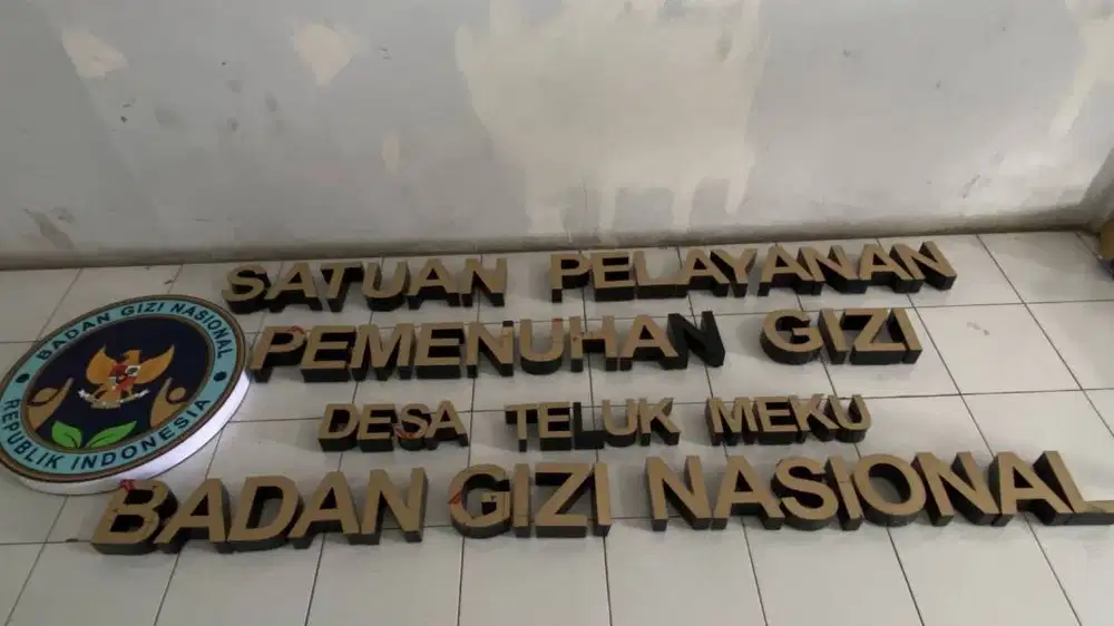 HURUF TIMBUL AKRILIK LAMPU