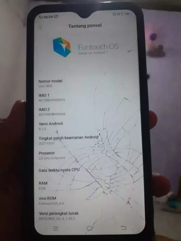 Vivo y91c 
Ram 2gb
Internal 32
Minus retak