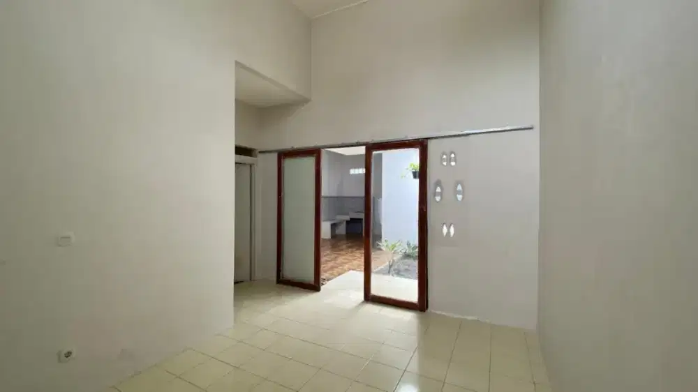 Disewakan Rumah Nyaman di Sentraland – Dekat Stasiun, Bebas Banjir