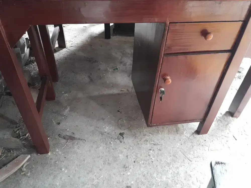 meja belajar atau buat meja serbaguna