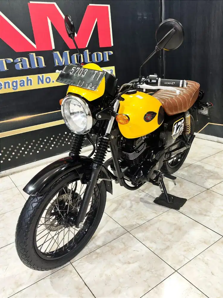 Kawasaki W175 Cafe yellow TH 2019 cakep clasik