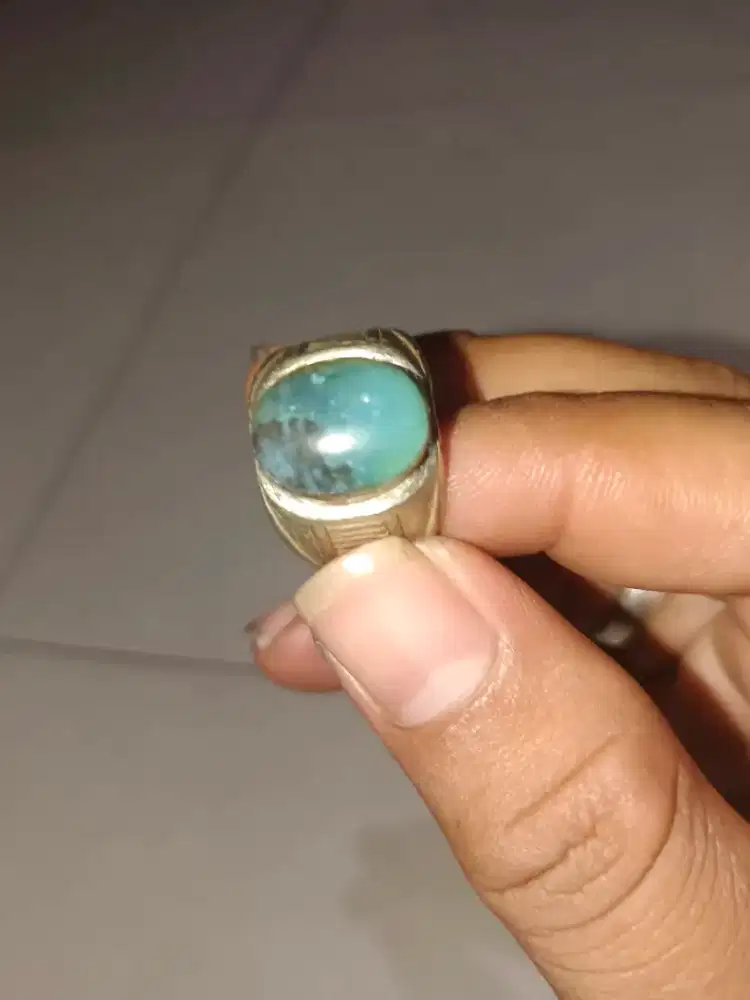 Batu bacan hijau