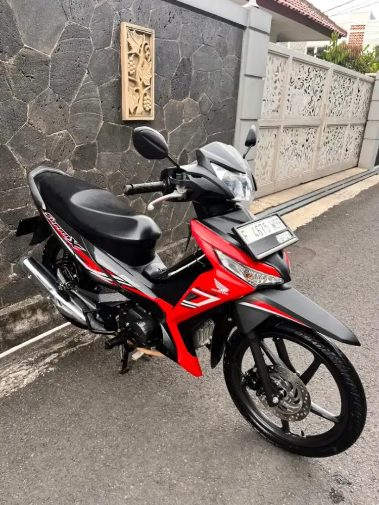 Supra X 125 2024. Pajak ON. Like New. Mulus. Ori.Ban OK.Cash/Kredit/TT