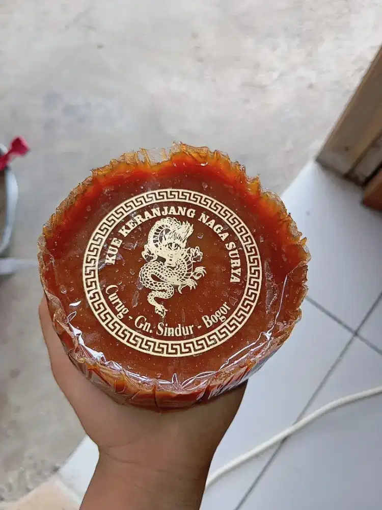 Membuka kesempatan bagi yang mau berjualan