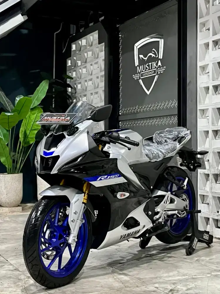 YAMAHA R15M ABS 2022 - Chintia Mustika