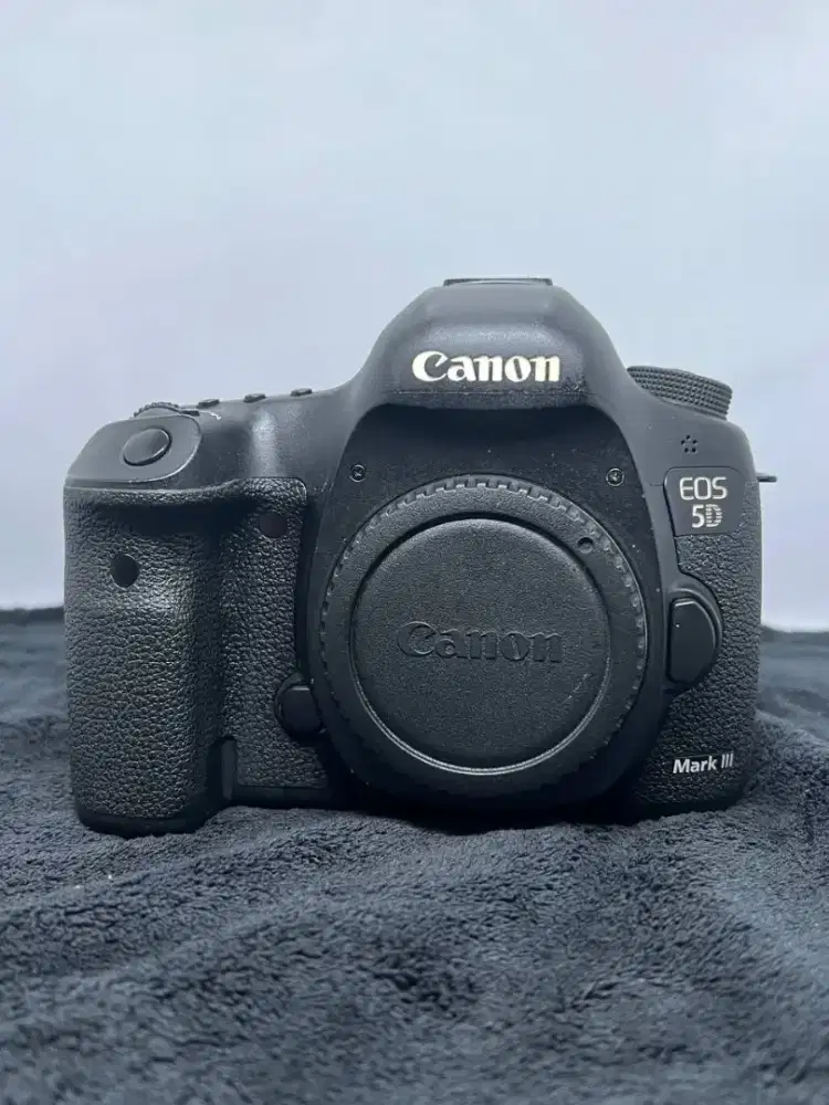 Kamera DSLR Canon 5D mark III Unit Only