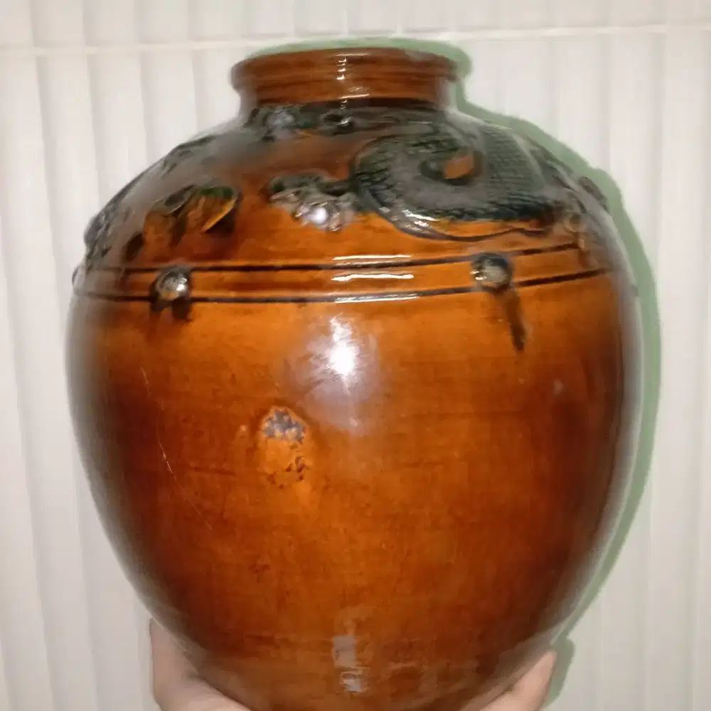 Guci Martaban Dragon China (martaban naga) Antik