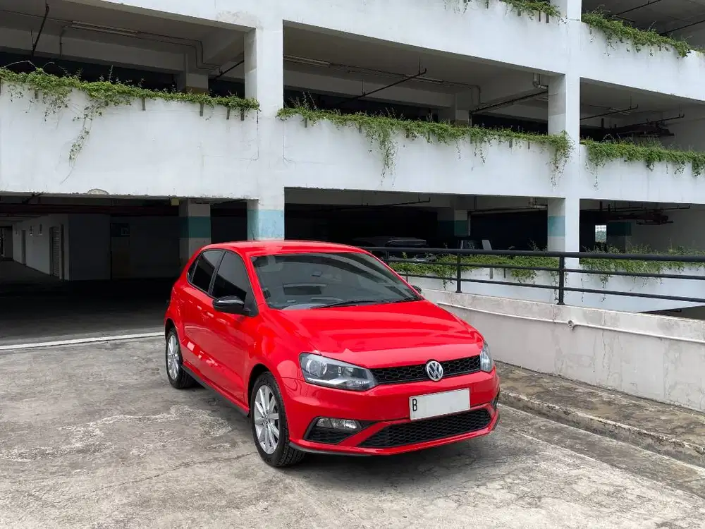 VW Polo 2022 Volkswagen 2023 yaris city golf 2021