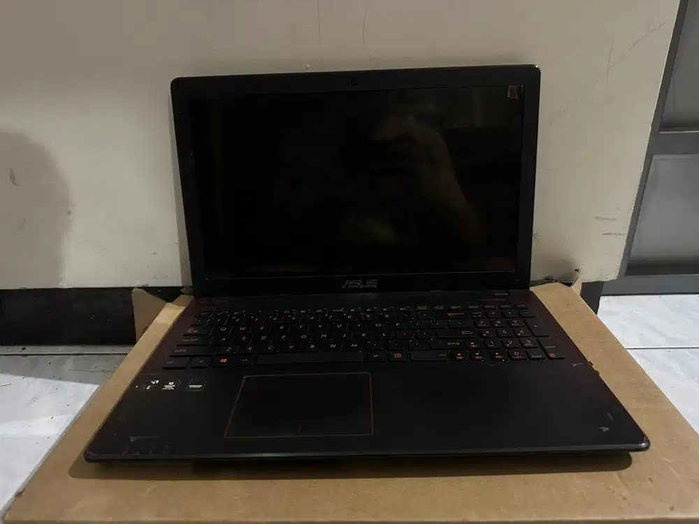Laptop Asus X550IU (Bekas)