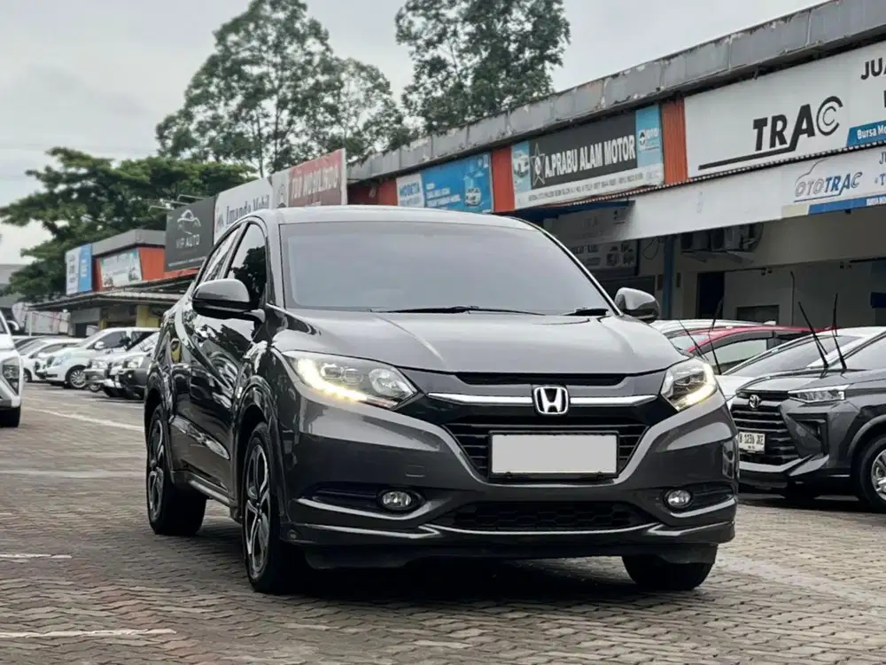 HARGA PROMO!! HONDA HRV 1.8 PRESTIGE CVT AT MATIC 2017 ABU