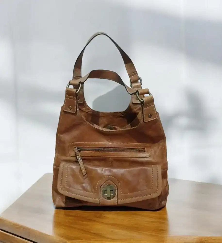 Tas cewe kulit m&s original preloved