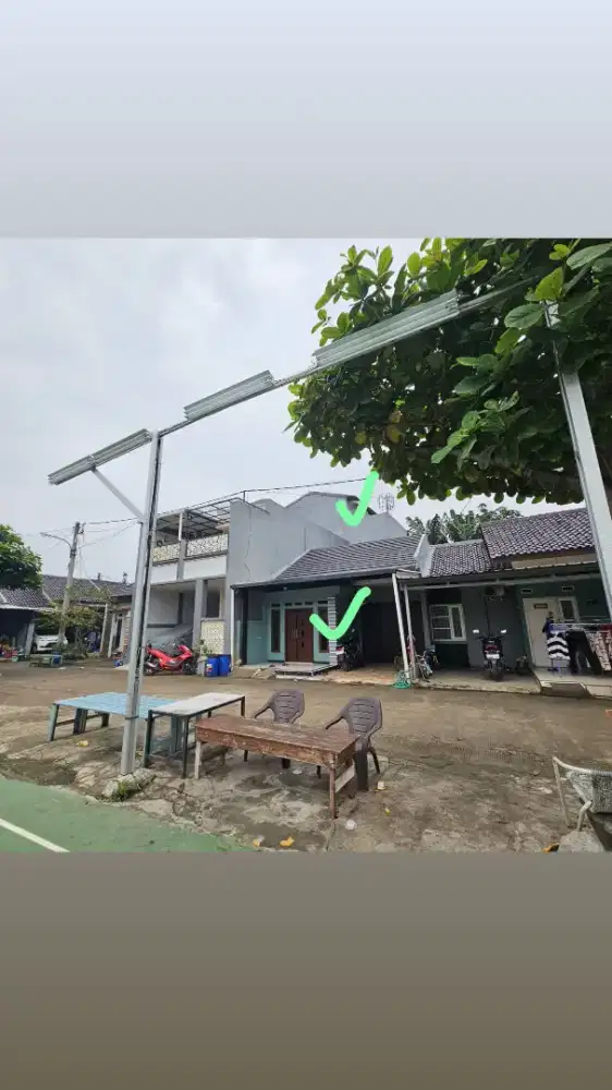 Di jual rumah 3 lantai