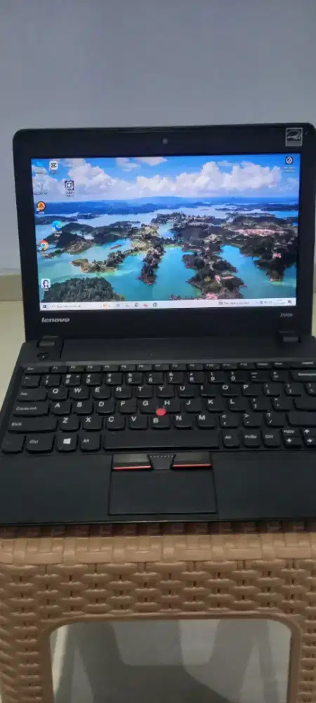 Lenovo thinkpad X140e. quad-core AMD A4-5000 -10 GB RAM