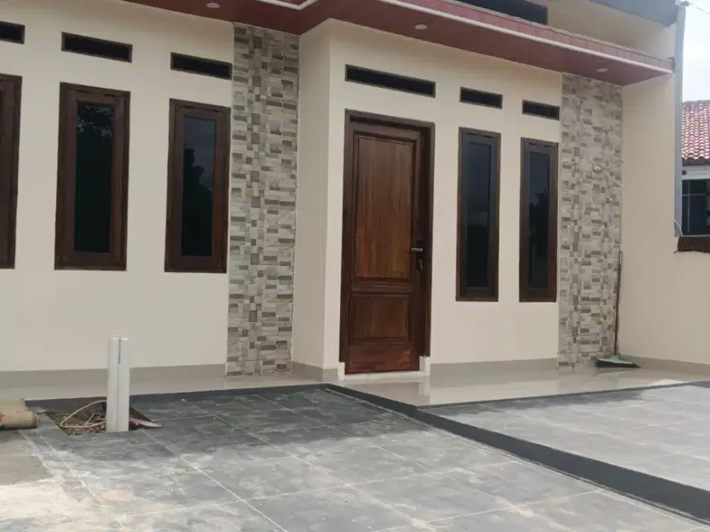 RUMAH BARU DENGAN DESAIN MODERN DAN BERLOKASI STRATEGIS MULAI DARI 235 JUTAAN