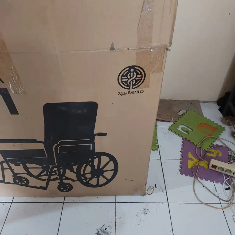 Kursi roda 99% baru buka dus saja