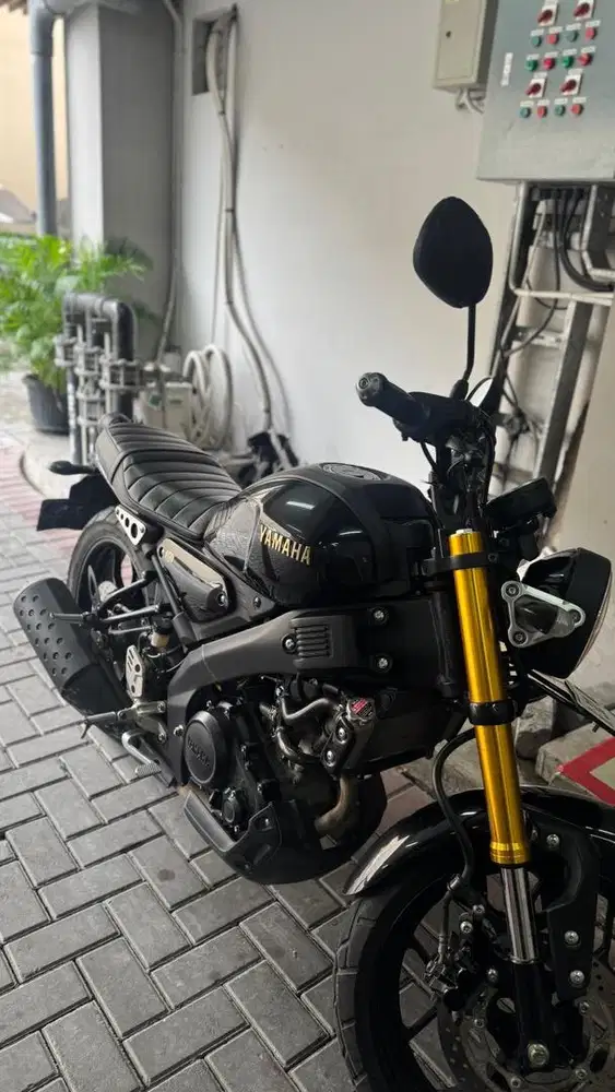 Yamaha XSR 2023 Black