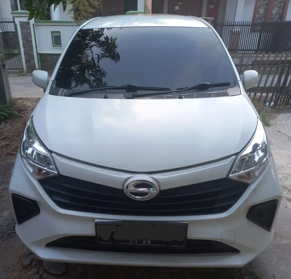 Daihatu Sigra 1.0 M M/T