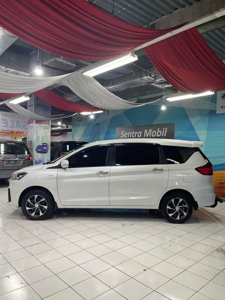 200 JUTAAN !! MOBIL LIKE NEW 2023 !! KINYIS KINYIS SUZUKI ERTIGA