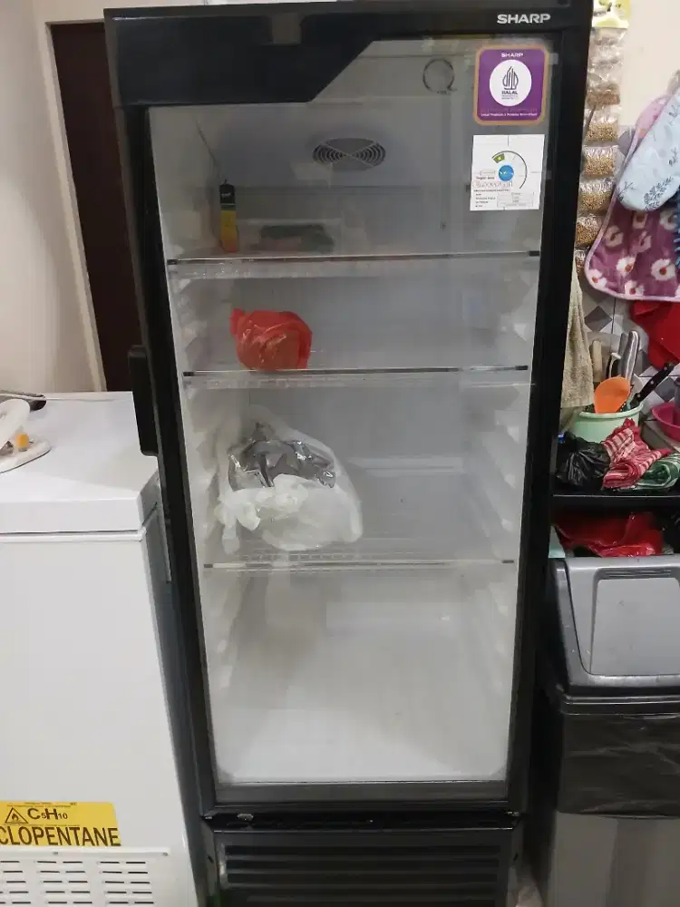 showcase sharp 211 liter