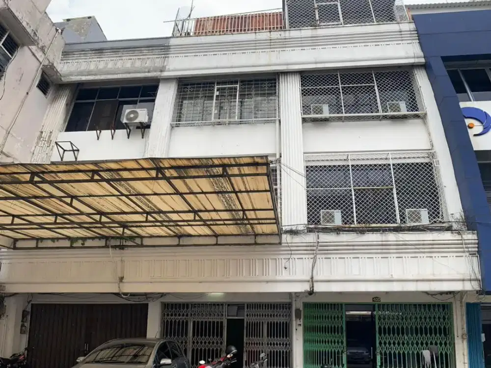 Jual Cepat! Ruko 4 Lantai Siap Huni Dekat Stasiun Senen di Kemayoran - Jakarta Pusat