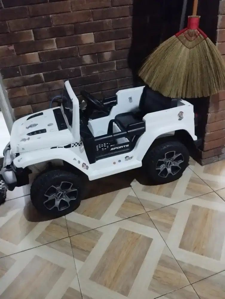 Mobil aki remote anak