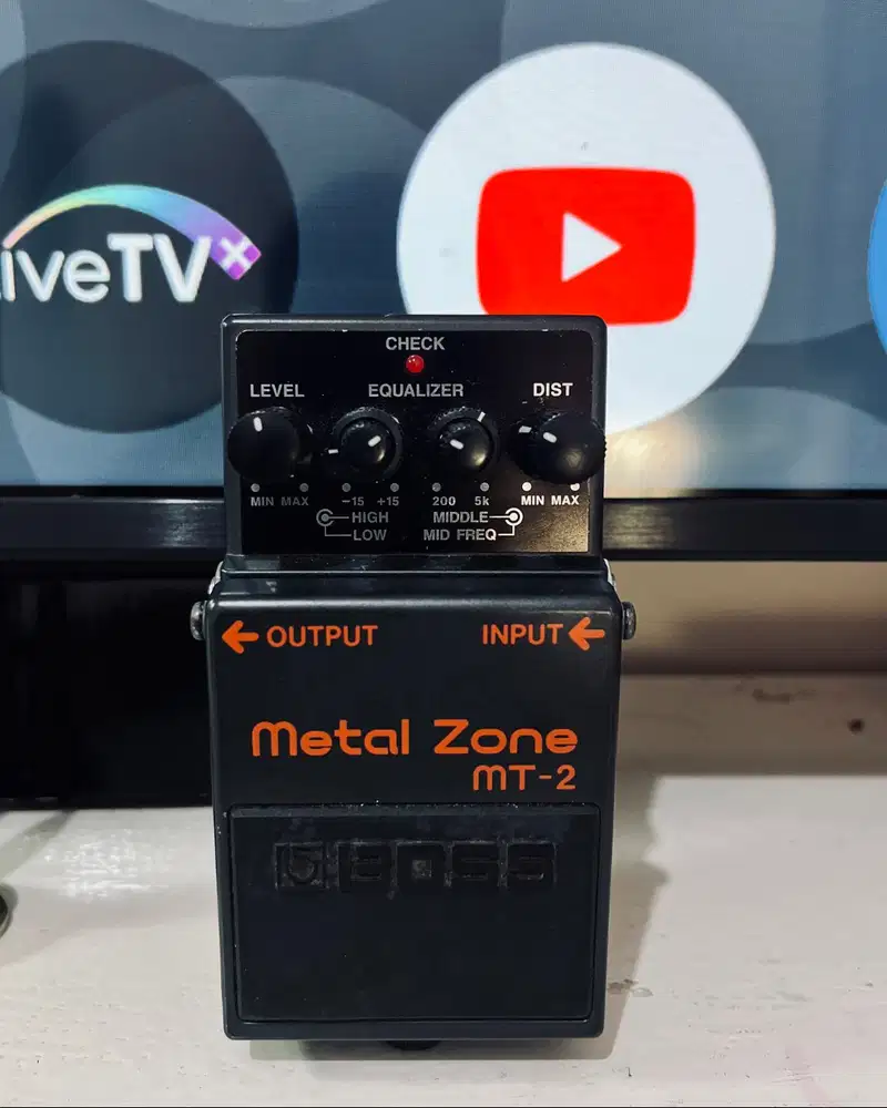 Boss Metal Zone MT-2 (Original Japan)