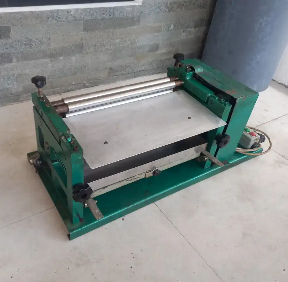 Mesin Lem Kertas Hardcover Undangan Giftbox 38cm