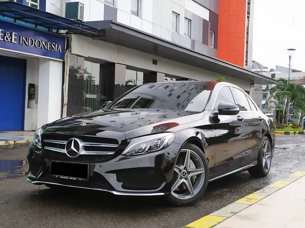 SUNROOF Bunga=5% Odo=32k Tax=AGUSTUS Genap Mercedes Benz C300 AMG 2017