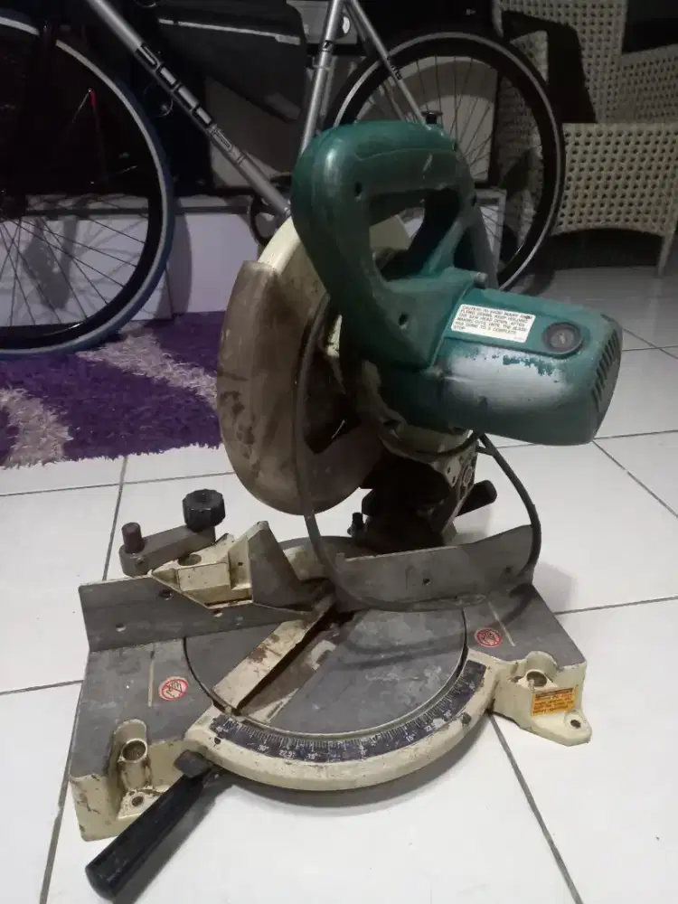 Mesin potong allumunium dan kayu Ls1040