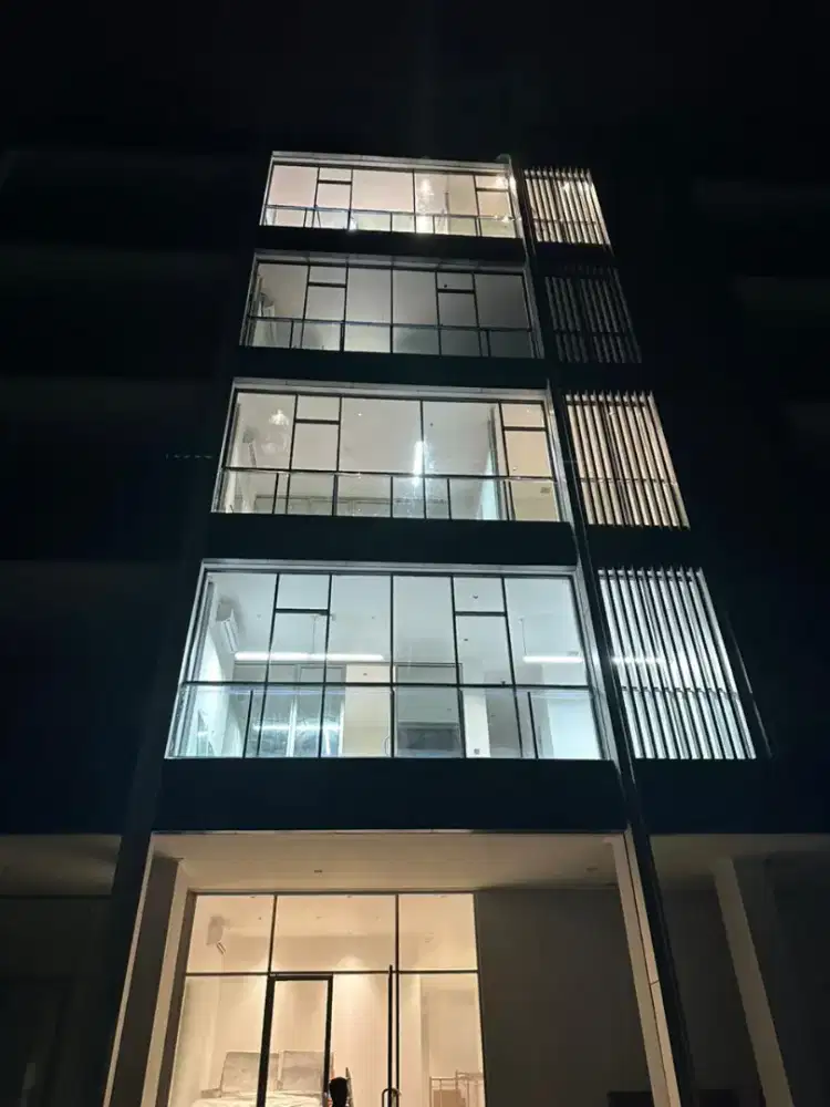 Tukang renovasi dan perbaikan atap bocor