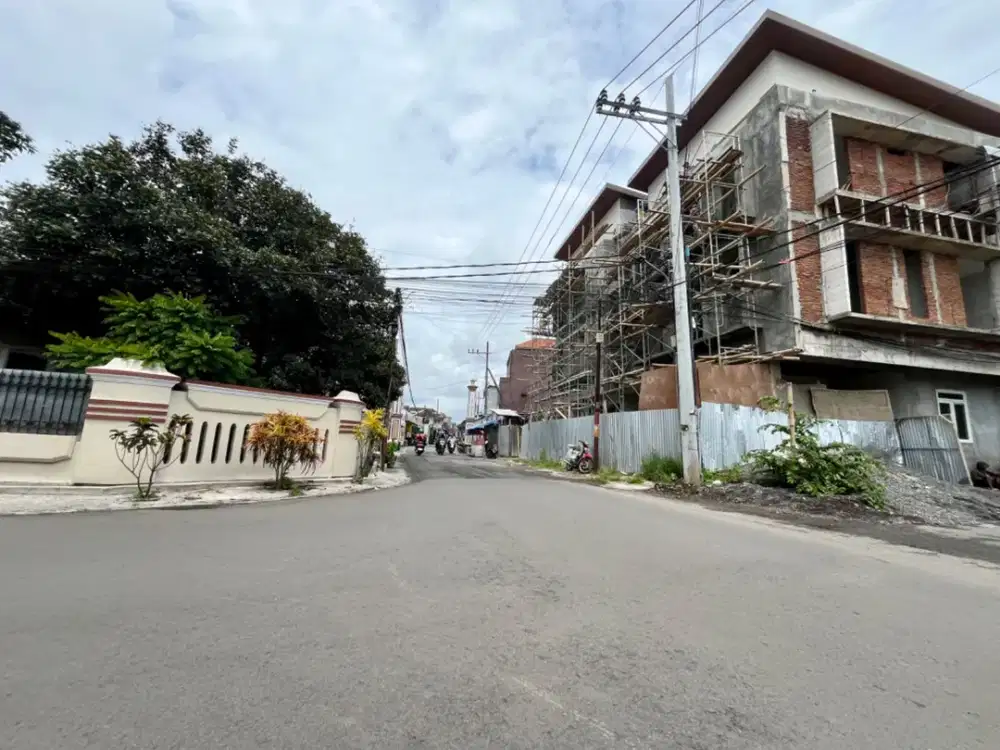 Tanah Premium Simpang Bunga Dewandaru Pojok Hooq Pinggir Jalan