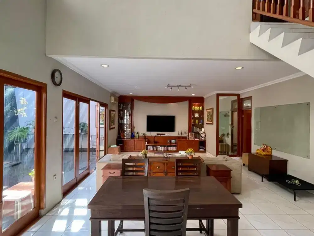 14 jt per m2 Hitung tanah Puri Bintaro luas 280 ada taman belakang siap huni rumah tua rasa kavling bintaro