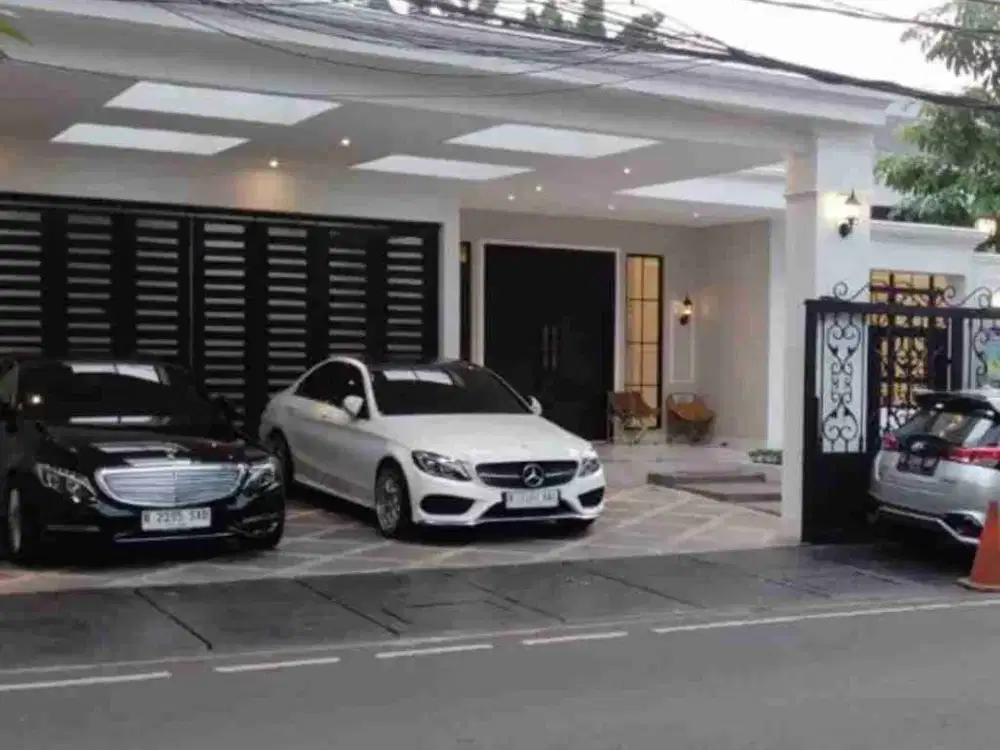 RUMAH MEWAH DIJUAL MURAH DI PINGGIR JALAN TAMAN WIJAYA KUSUMA CILANDAK