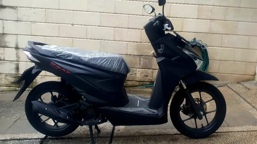 Honda BeAT Deluxe 2025 Matte Black - Gress Seperti Baru, Low KM!