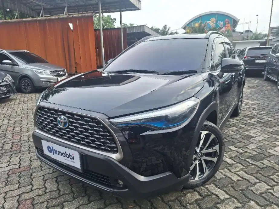 TERMURAH Toyota Corolla 1.8 Cross Hybrid Bensin-AT 2022 KYR