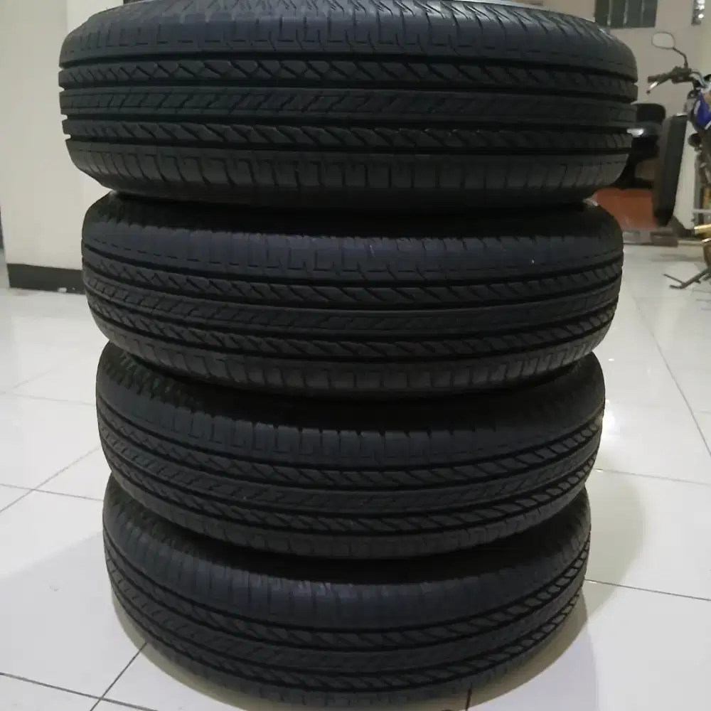 Ban Bridgestone Dueler H/L 195/80R15 Jimny Katana