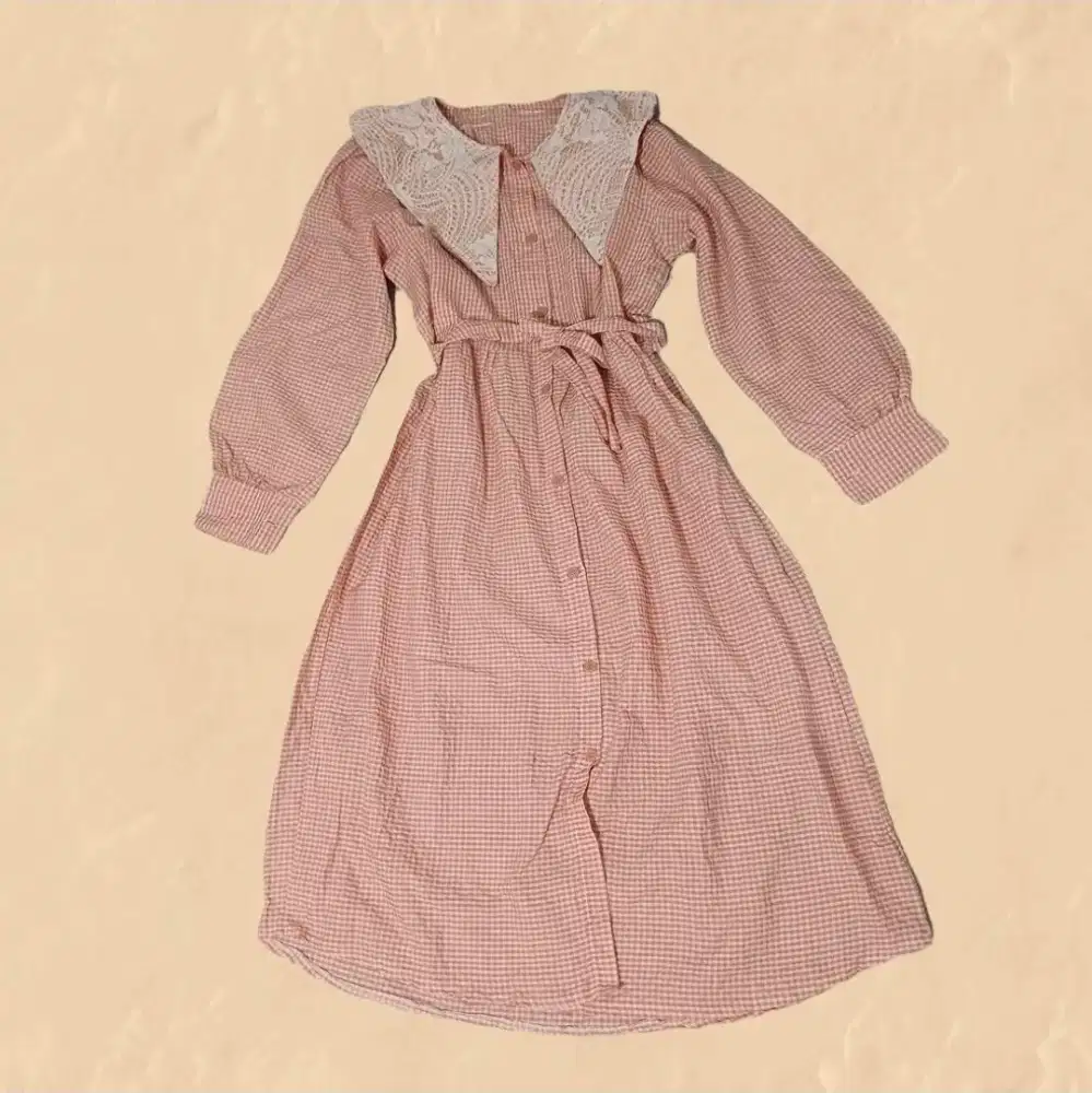 Dress kemeja wanita kerah renda kotak pink lengan panjang