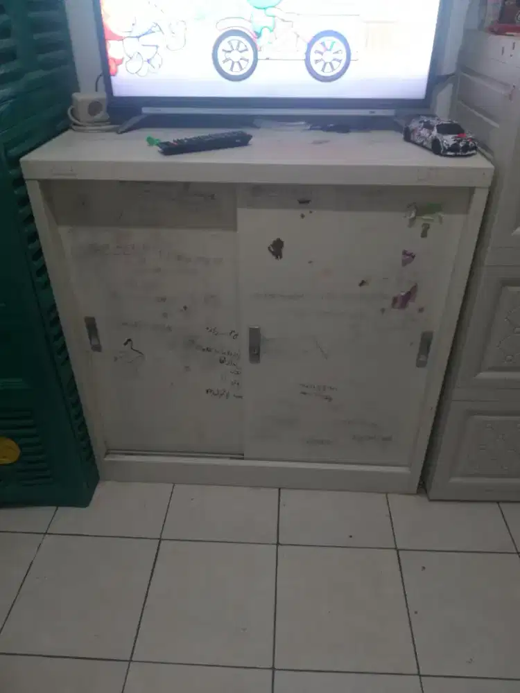 lemari kabin informa pintu geser konci