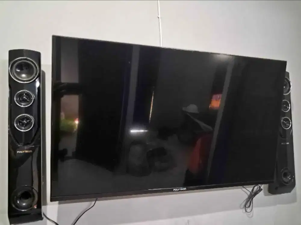 TV DIGITAL POLYTRON 43 INC + SPEAKER